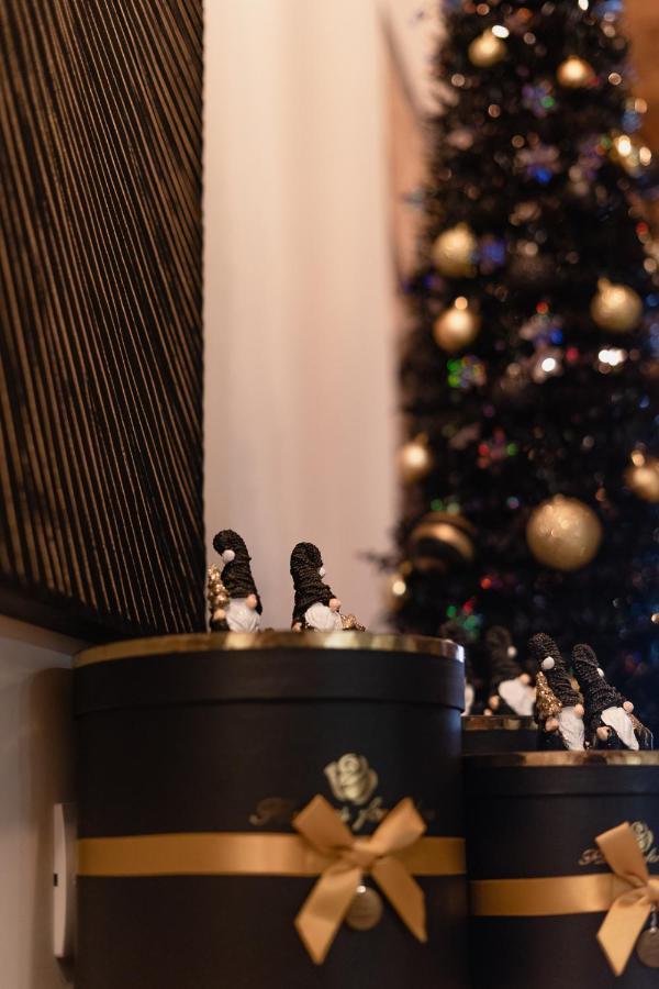 Le Boutique Luxury Rooms Diffused In Historic Center フィウミチーノ エクステリア 写真