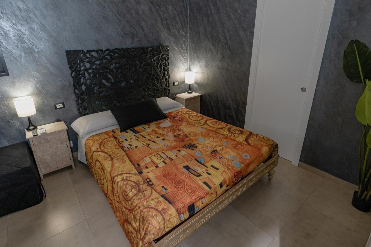Le Boutique Luxury Rooms Diffused In Historic Center フィウミチーノ エクステリア 写真