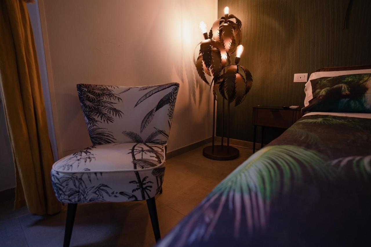 Le Boutique Luxury Rooms Diffused In Historic Center フィウミチーノ エクステリア 写真