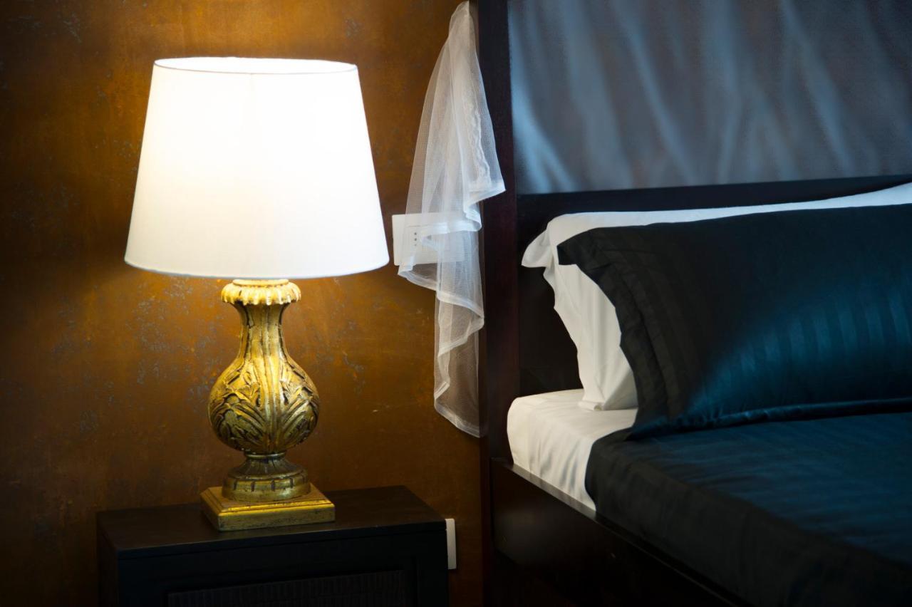 Le Boutique Luxury Rooms Diffused In Historic Center フィウミチーノ エクステリア 写真