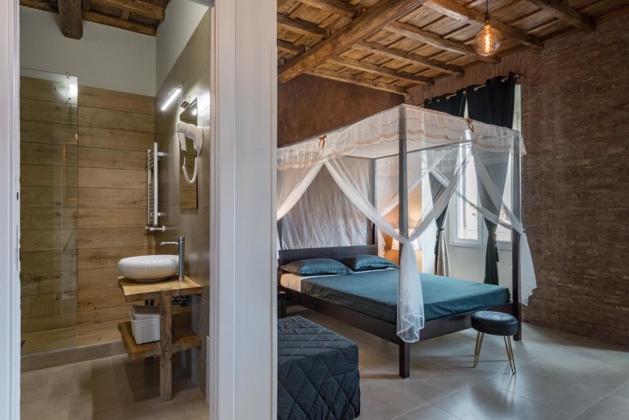 Le Boutique Luxury Rooms Diffused In Historic Center フィウミチーノ エクステリア 写真